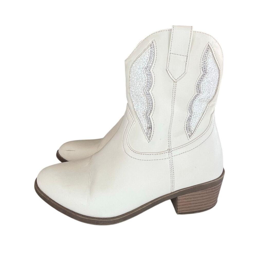 Girls White Western Ankle Boots with Glitter Accent